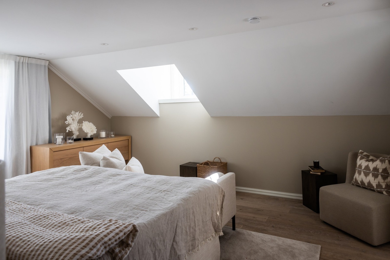 Lys og tidsmessige innredning. Galleribilde