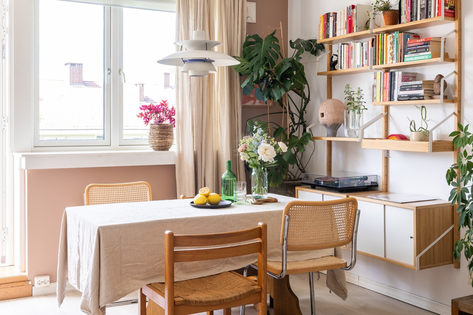 Det ble lagt varmekabler i nesten samtlige rom i 2022. Galleribilde