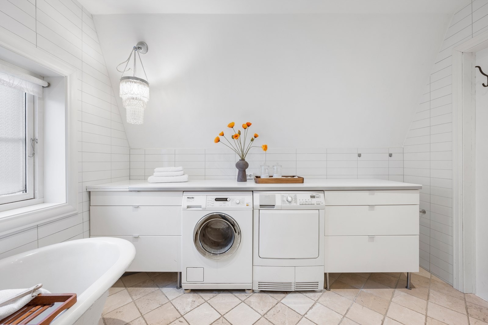 Badet er målt til 8,7 kvm. Galleribilde