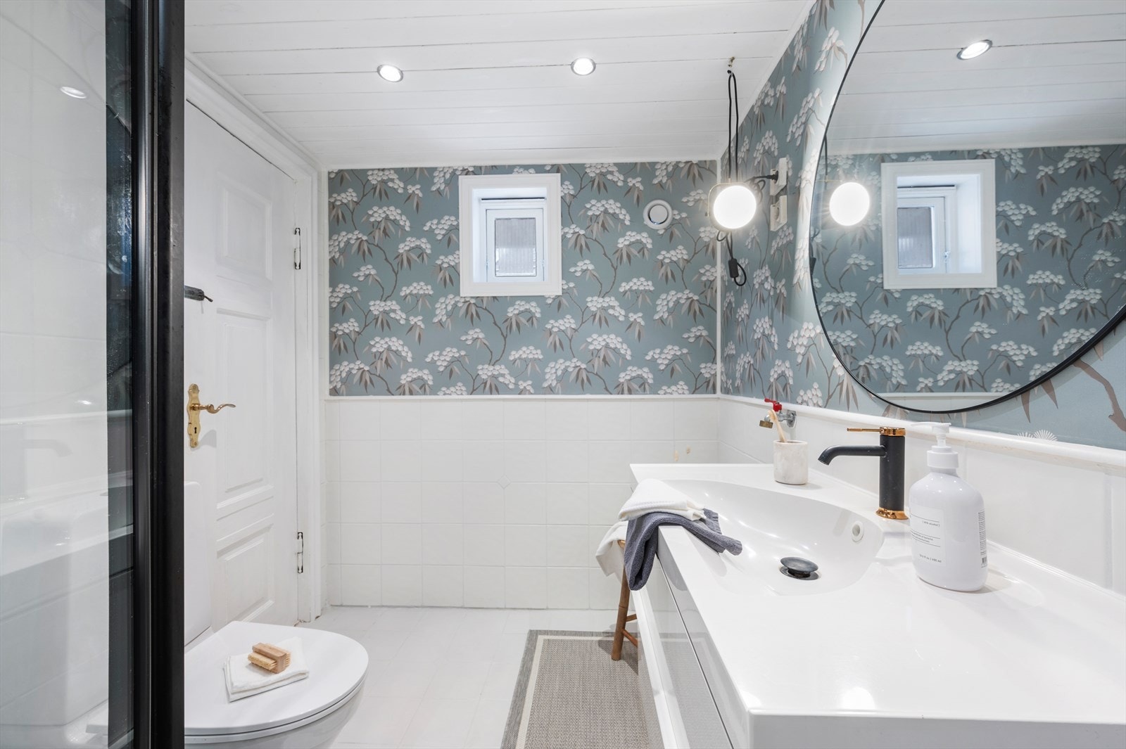 Flott og lyst bad med særpreg. Galleribilde