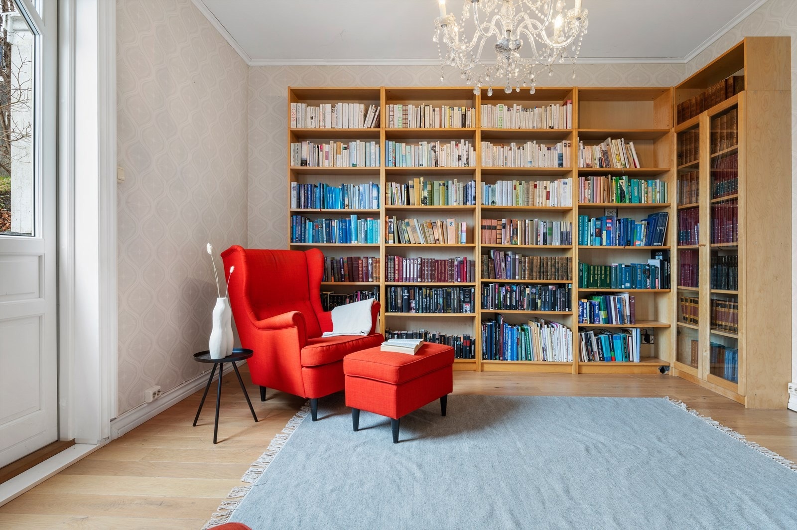 Vi beveger oss videre til biblioteket. Galleribilde