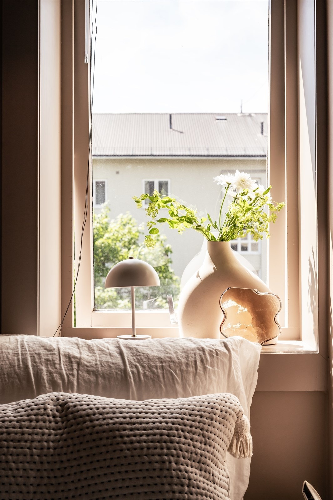 Det er vedtatt utskifting av vinduer, prosjektet vil ha oppstart i løpet av 2024. Se salgsoppgave for nærmere informasjon. Galleribilde