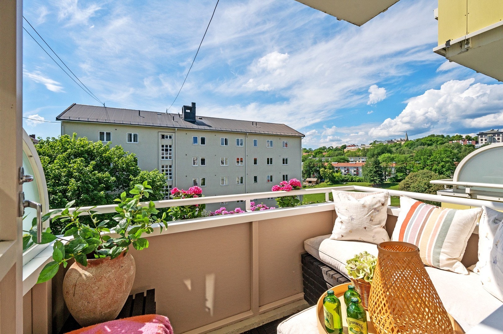 Tom Martinsen v/ Eiendomsmegler Krogsveen har gleden av å presentere Vøyensvingen 18D! Galleribilde