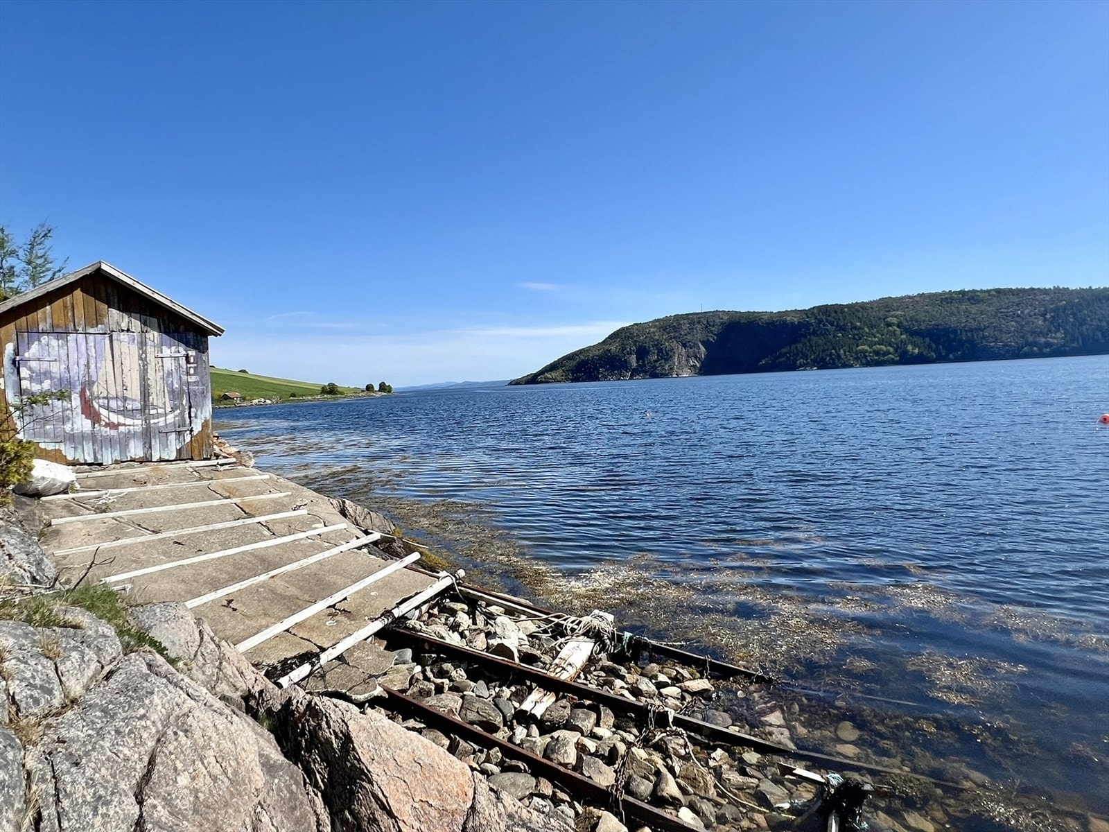 Eget naust like nedenfor hytta Galleribilde