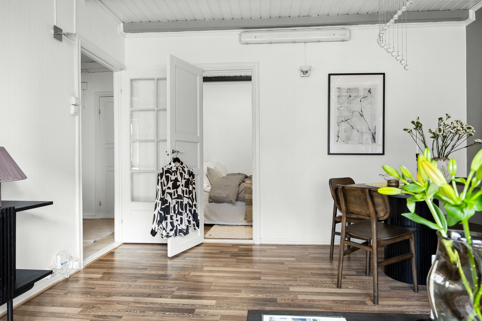 Fra stuen kommer du til leilighetens sovealkove Galleribilde