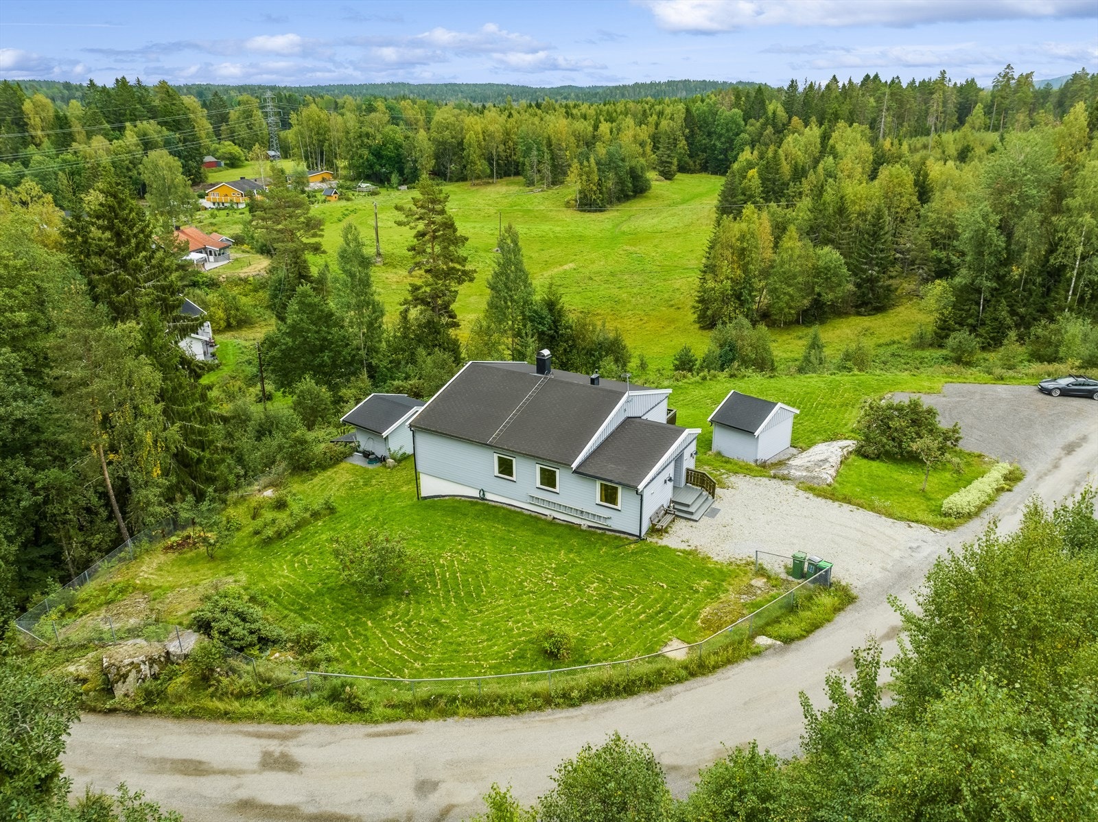 Boilgen ligger i et naturskjønt og rolig område med flotte turmuligheter. Galleribilde