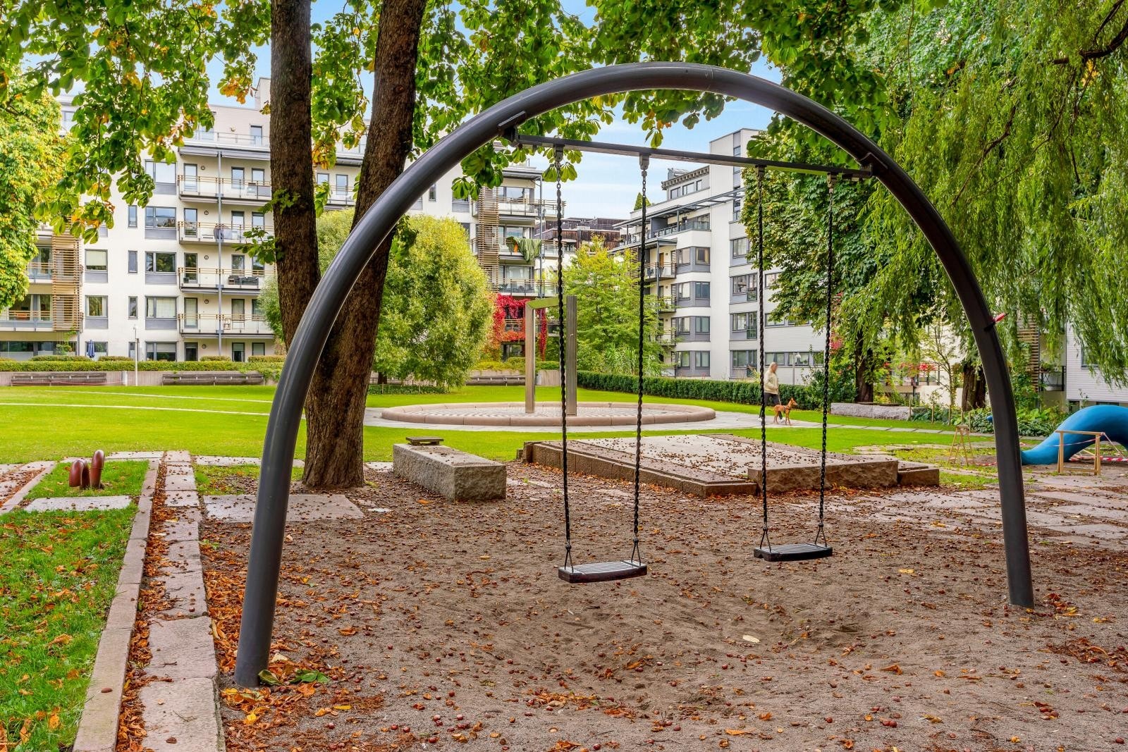 Parken byr på lekeplass for de minste Galleribilde