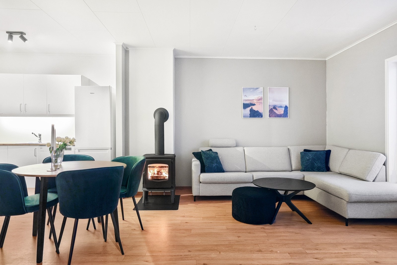 Leiligheten har vedovn Galleribilde