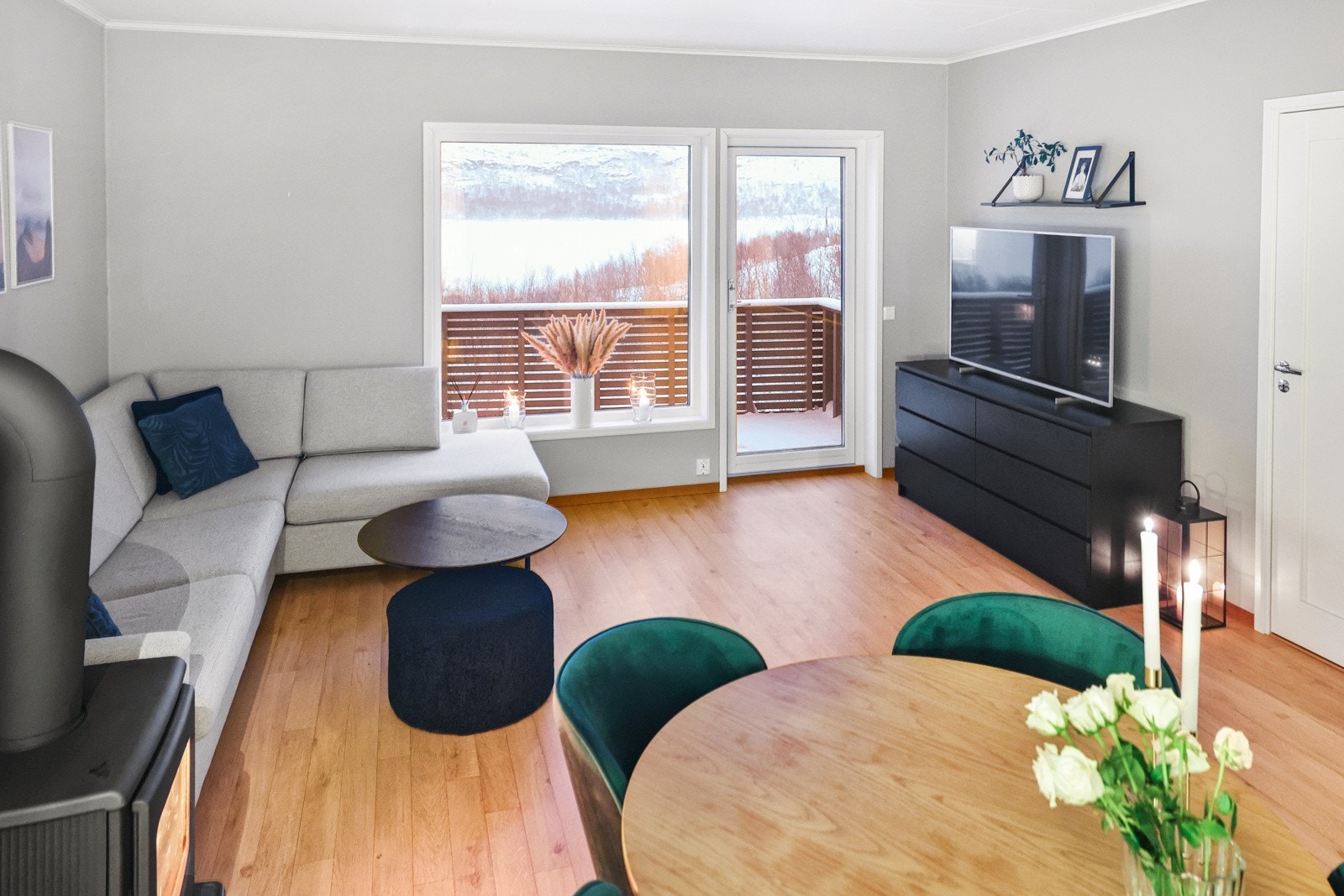 Lykketreffet 40 - En nyere 2-roms med carport og nydelig utsikt over Prestvannet! Galleribilde