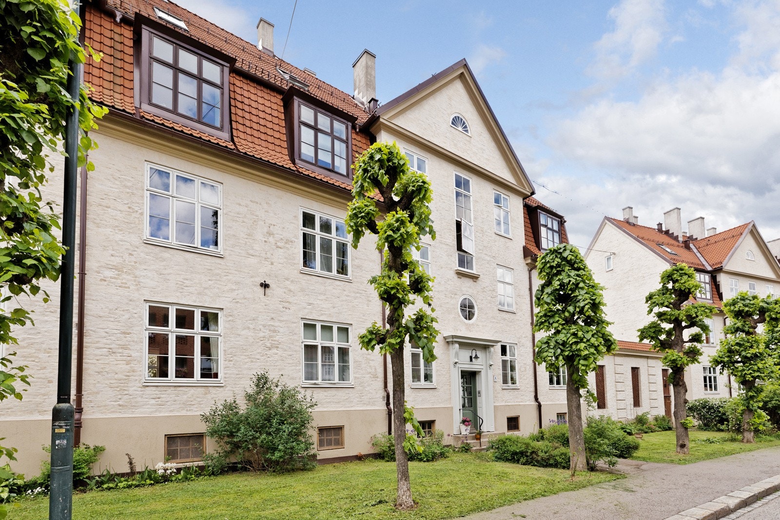 Tor Martin Tinderholt v/Privatmegleren Aksept har gleden av å presentere Armauer Hansens gate 4B i populære Lindern Hageby! Galleribilde