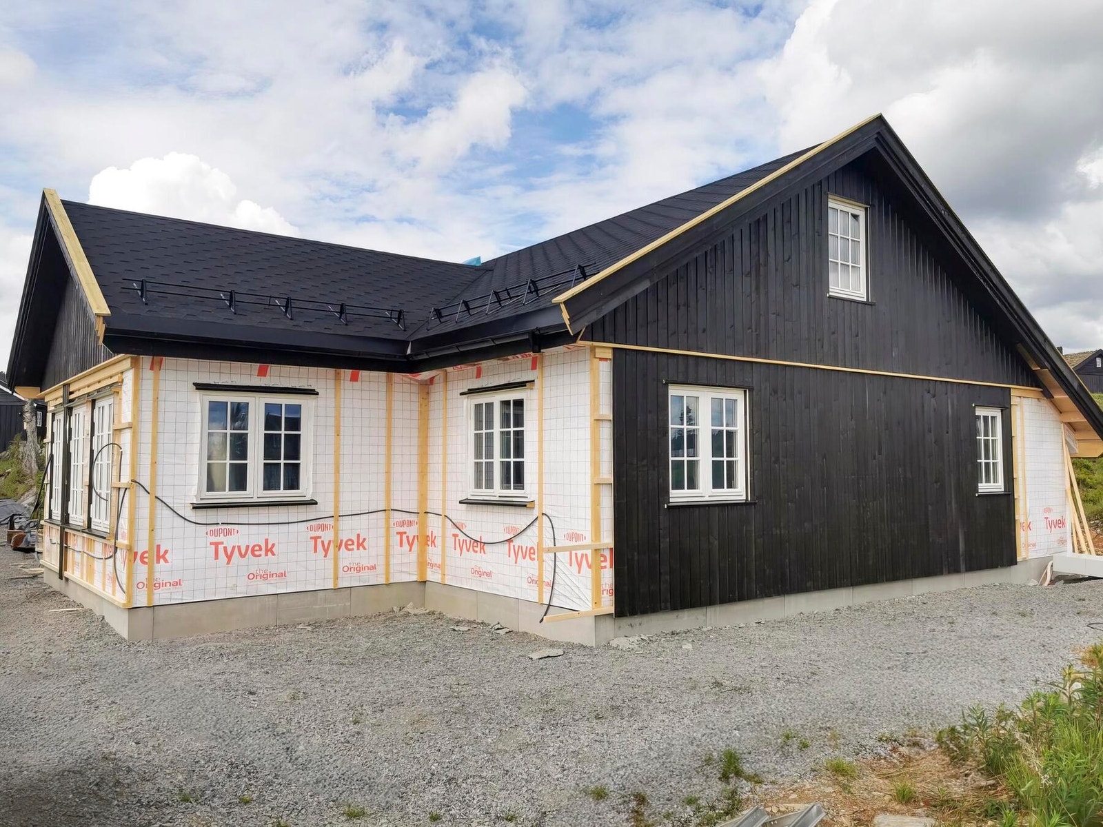 Hytta er under bygging, og er innflyttingsklar til høstferien 2024. Foto fra mai 2024 / byggeplass Galleribilde