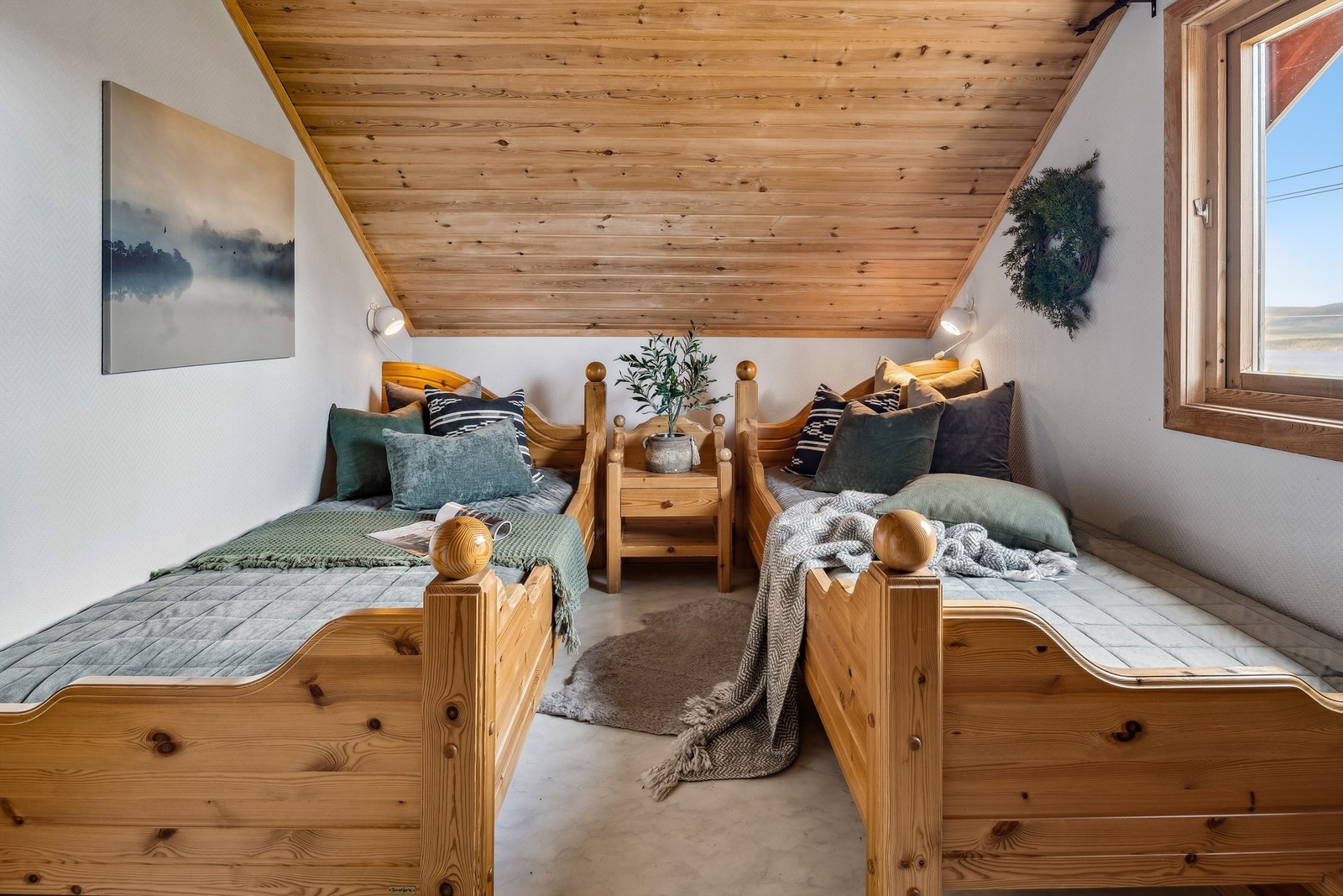 I 2. etasje er det også to soverom Galleribilde