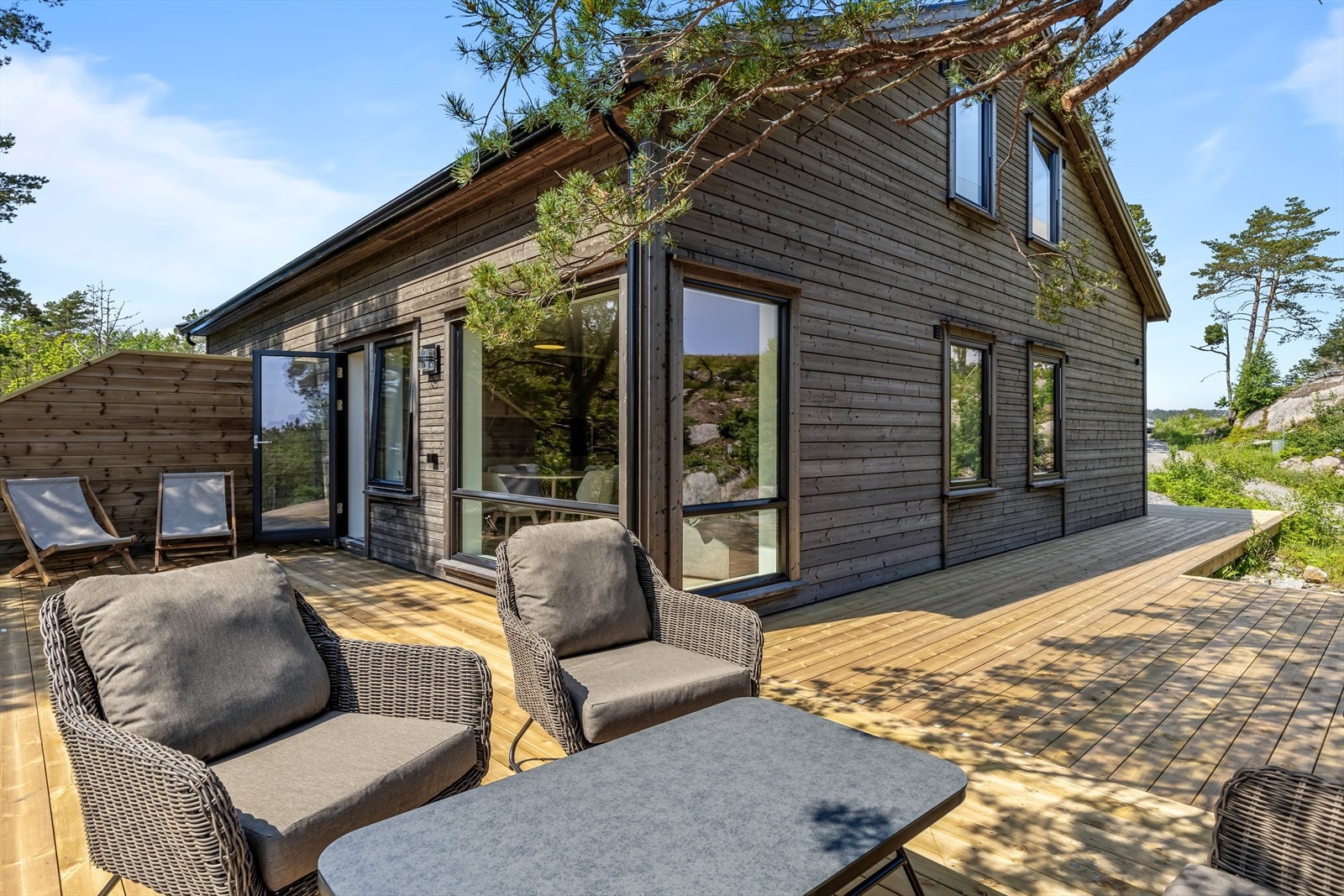 Velkommen til flere nybygde duohutter på Valåsen i Risør! Galleribilde