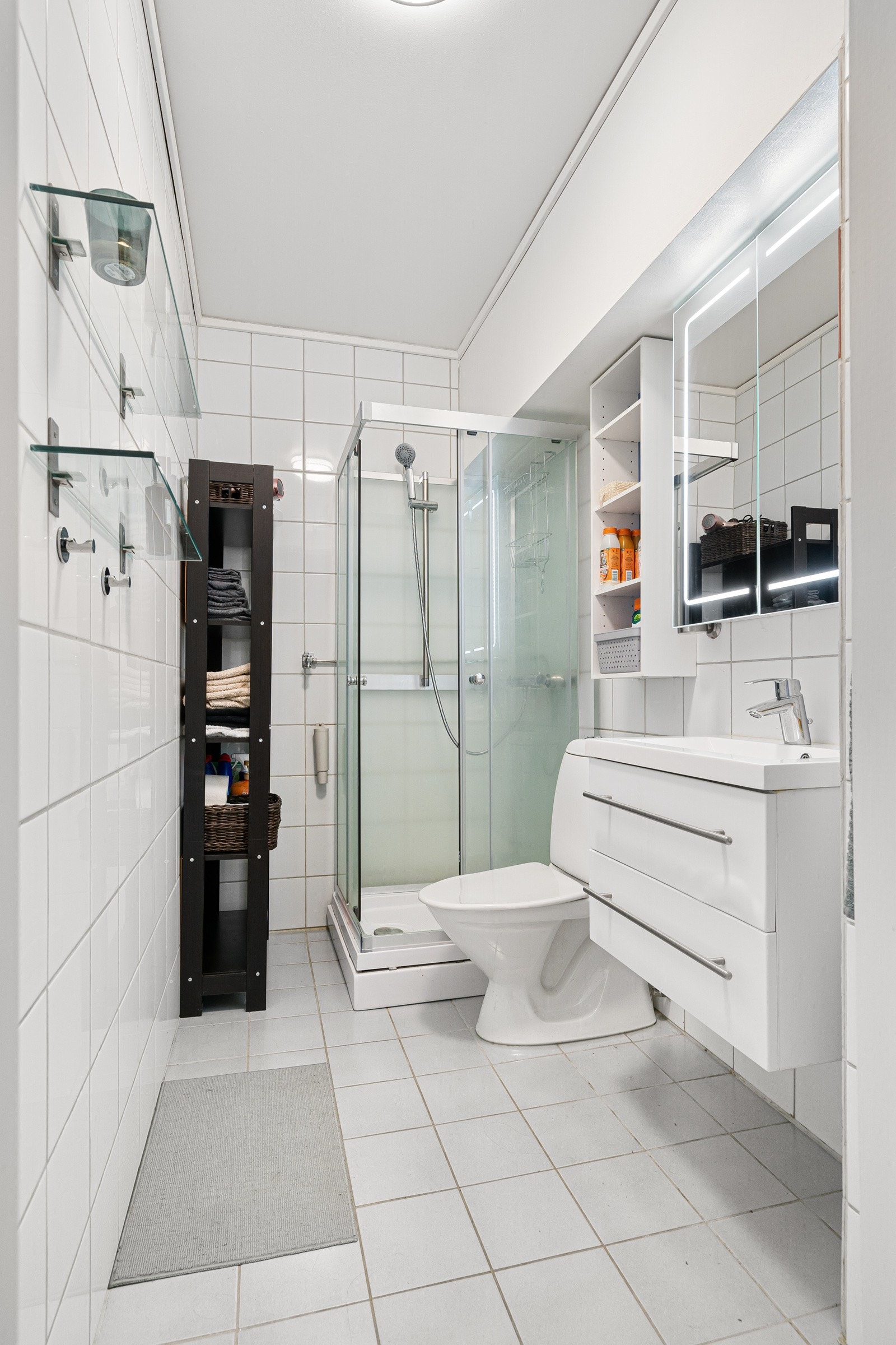 Badet har opplegg for vaskemaskin. Galleribilde