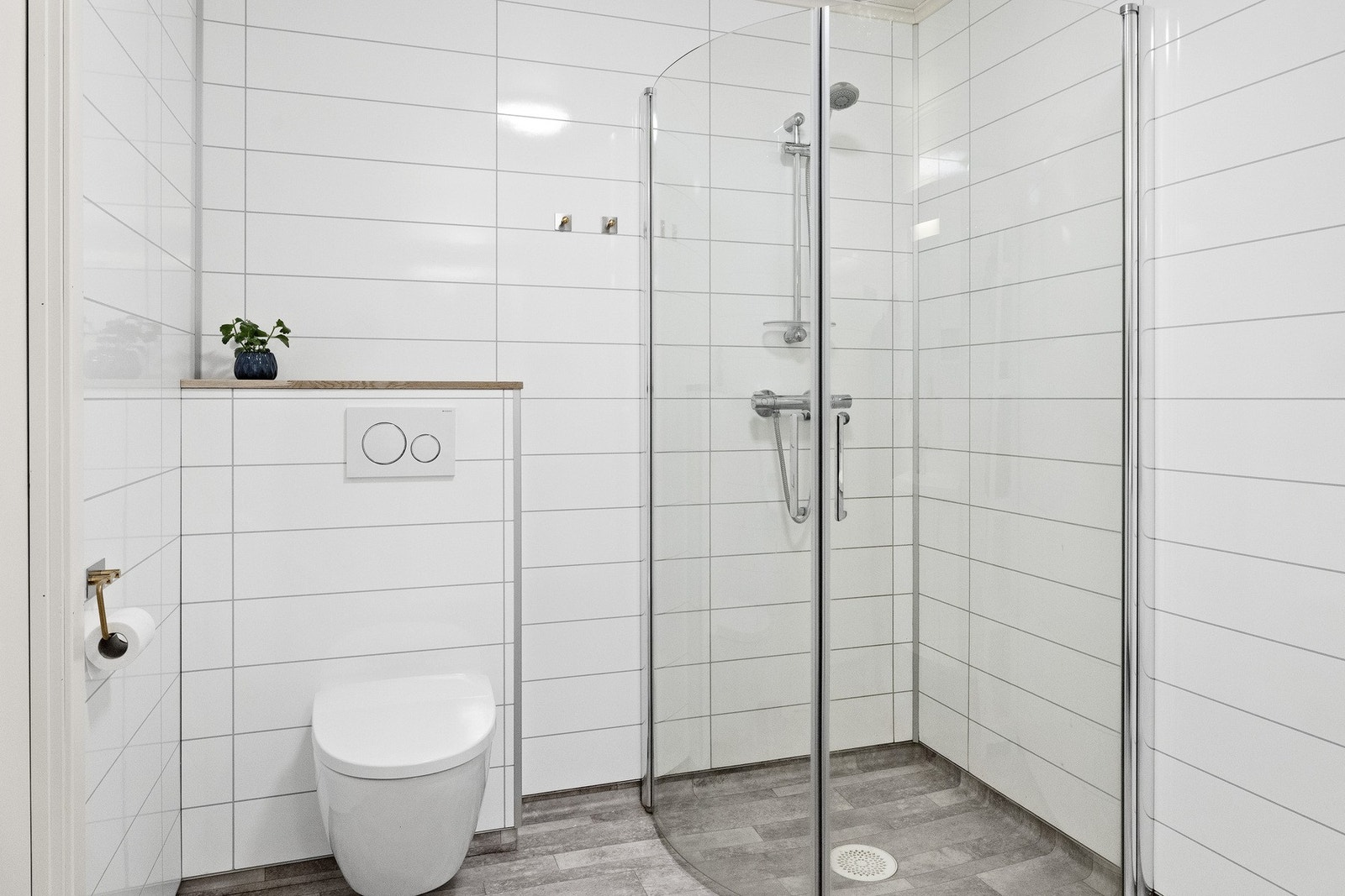 Dusjhjørne vegghengt toalett Galleribilde