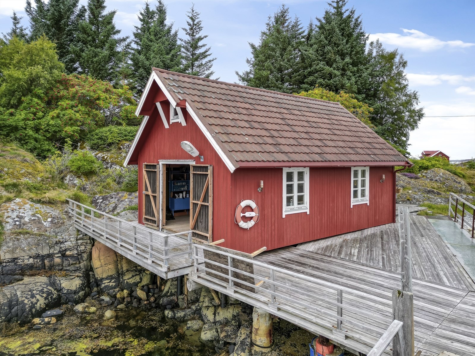 Naustet er fra 2004/2005 og fremstår i god stand Galleribilde