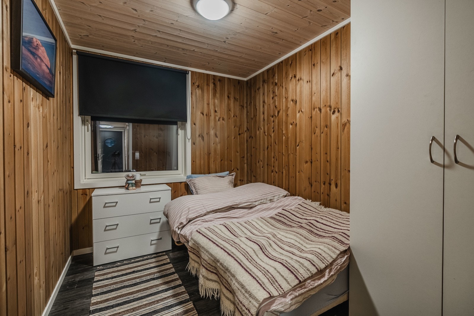 Soverom 2 ligger vegg i vegg med hovedsoverommet Galleribilde