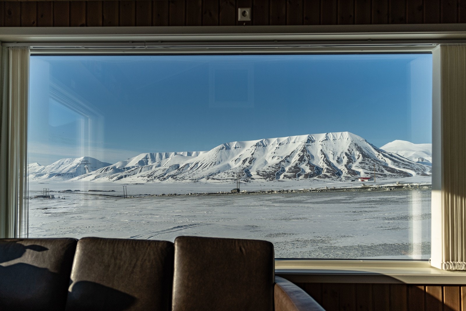 Direkte utsikt mot Hiortfjellet Galleribilde