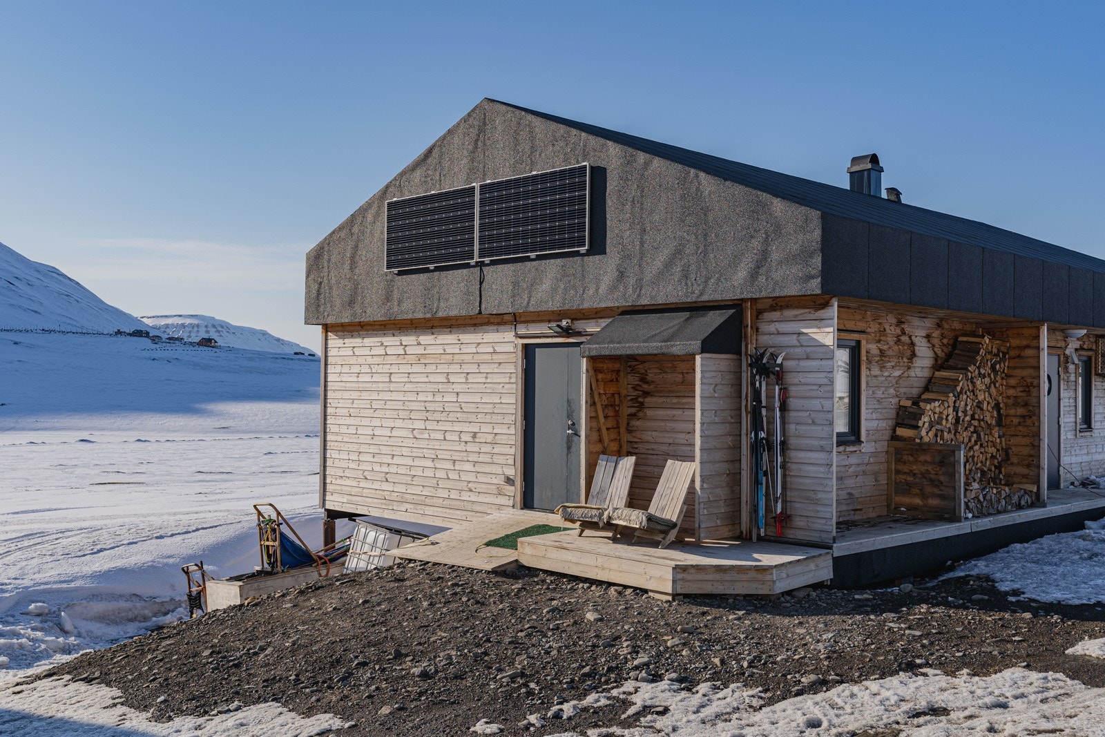 Og en flott solplatt som nytes på fine dager Galleribilde