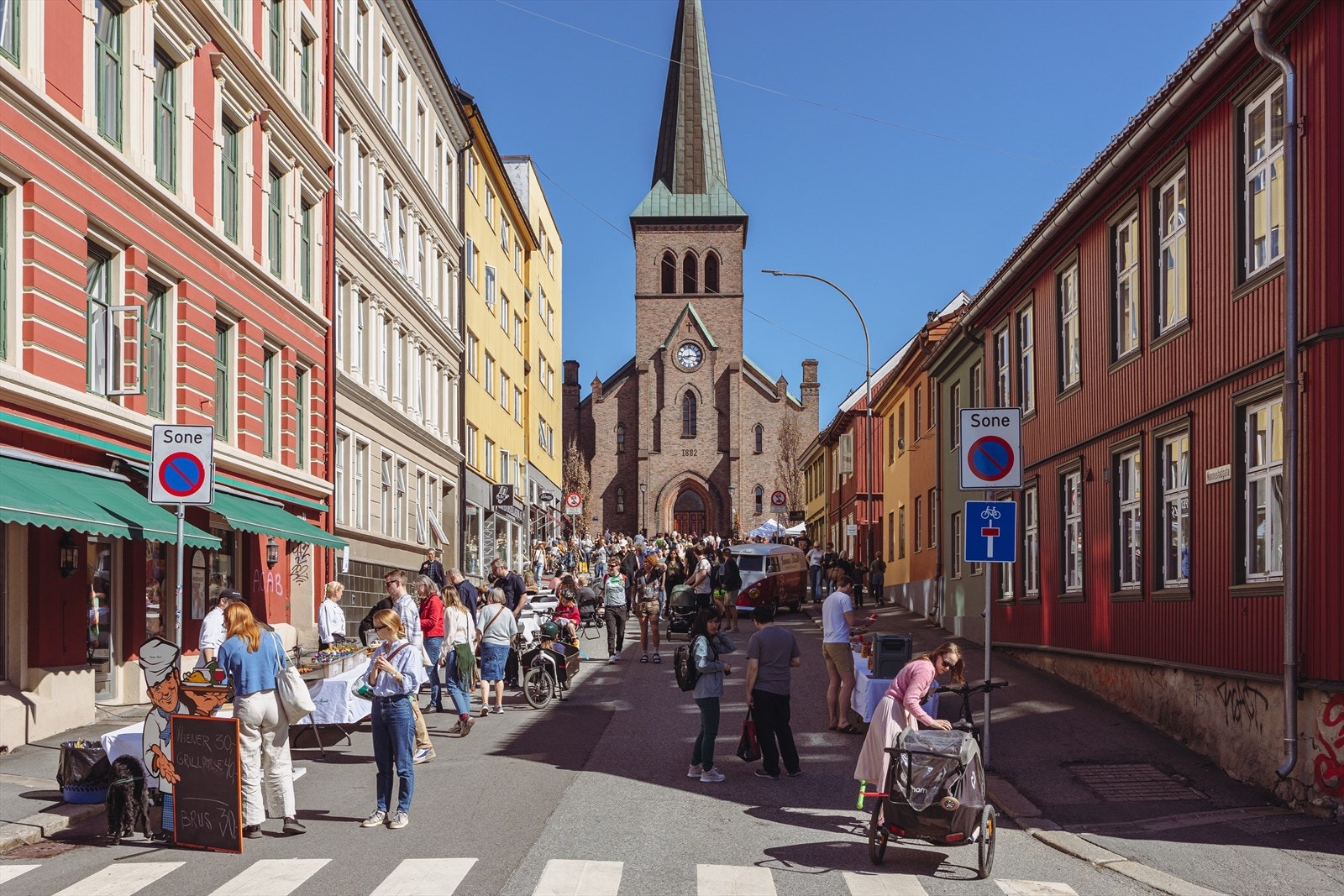 Kampen er et levende og idyllisk område som ofte blir beskrevet som "en landsby i byen". Galleribilde