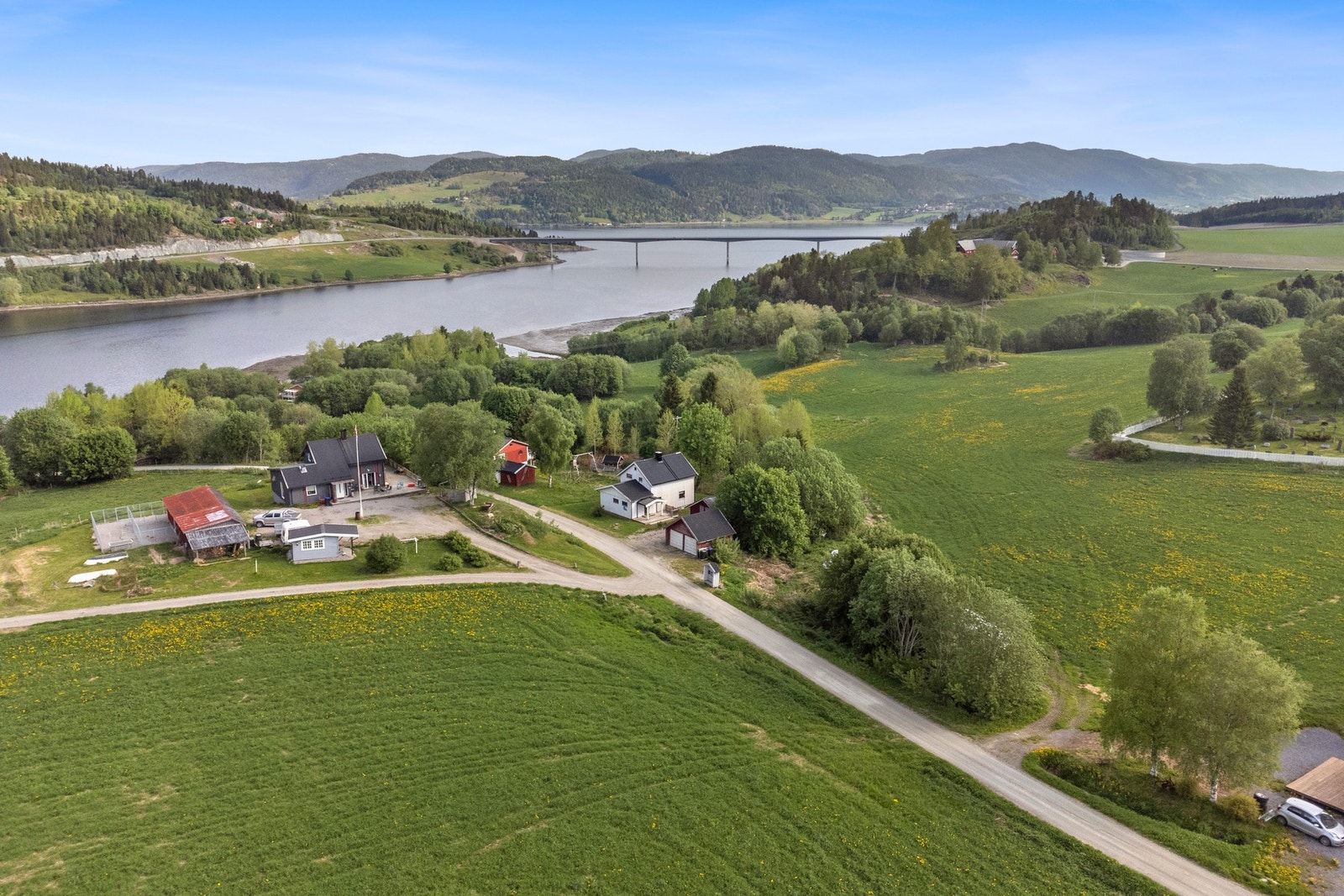 Enebolig med landlig beliggenhet på Solberg i Beitstad. Galleribilde