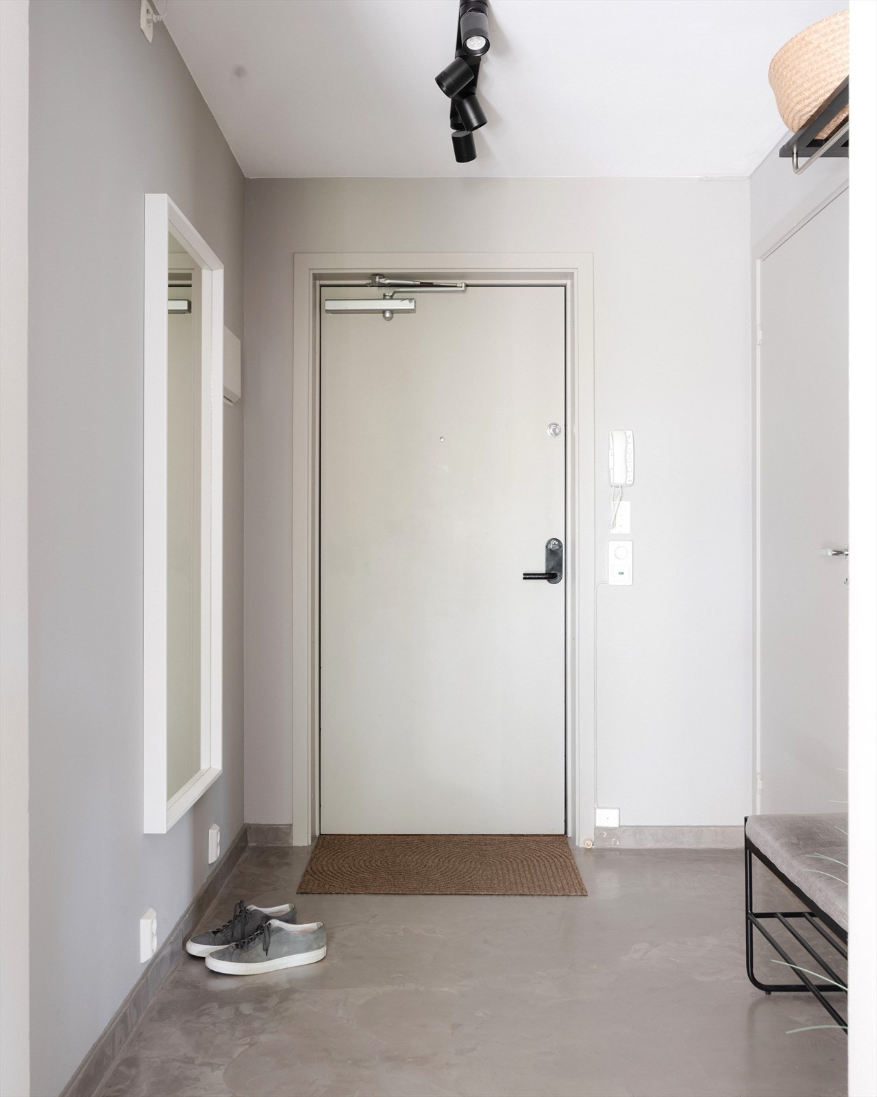 Et innbydende inngangsparti ønsker deg velkommen. Galleribilde