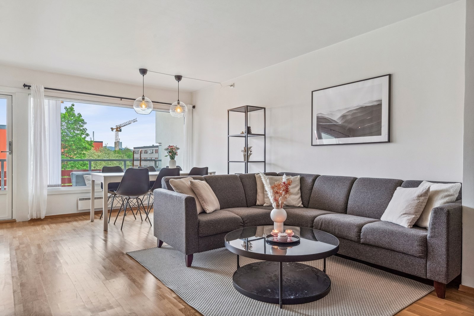 Aktiv Eiendomsmegling v/ Marius Kvalvik har gleden av å presentere Edgar B. Schieldrops veg 12 A. Galleribilde