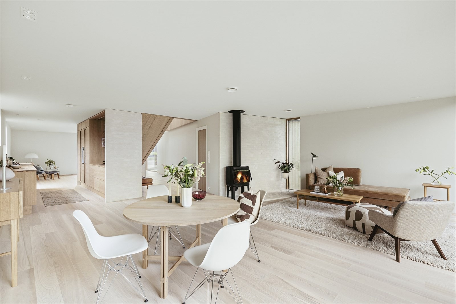 Koselig vedovn til kalde vinterkvelder Galleribilde