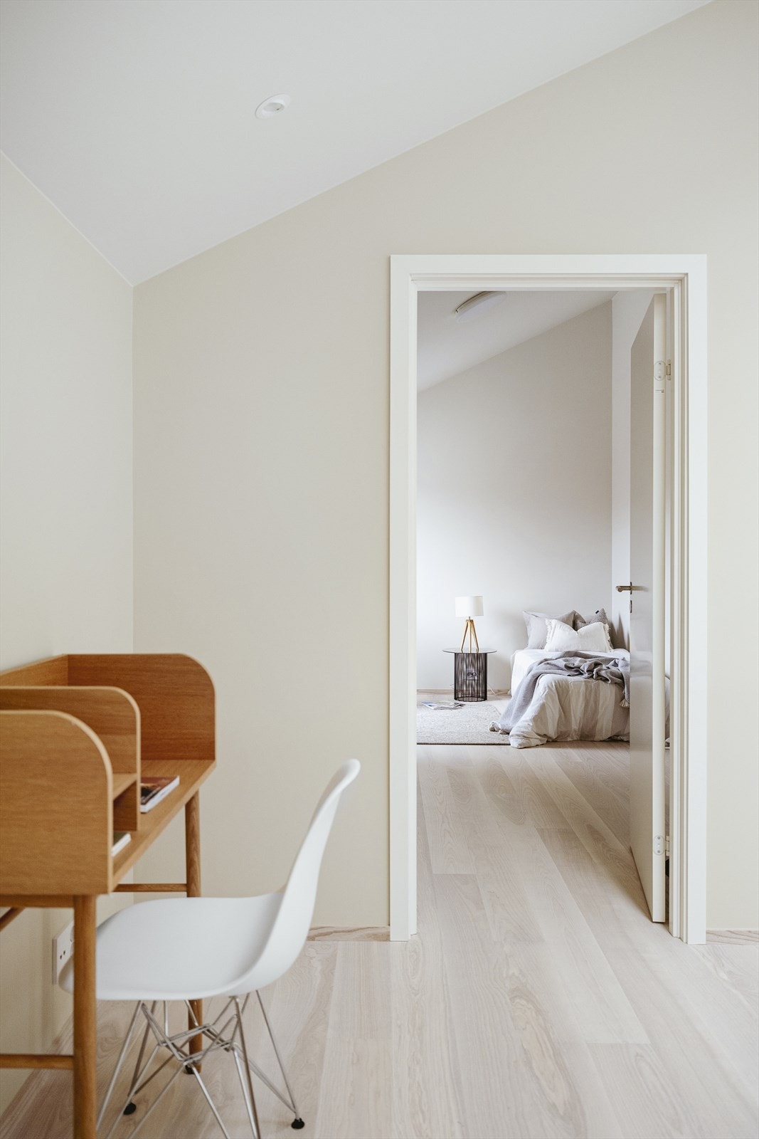 Romslig trapperom med mulighet for egen kontorkrok Galleribilde