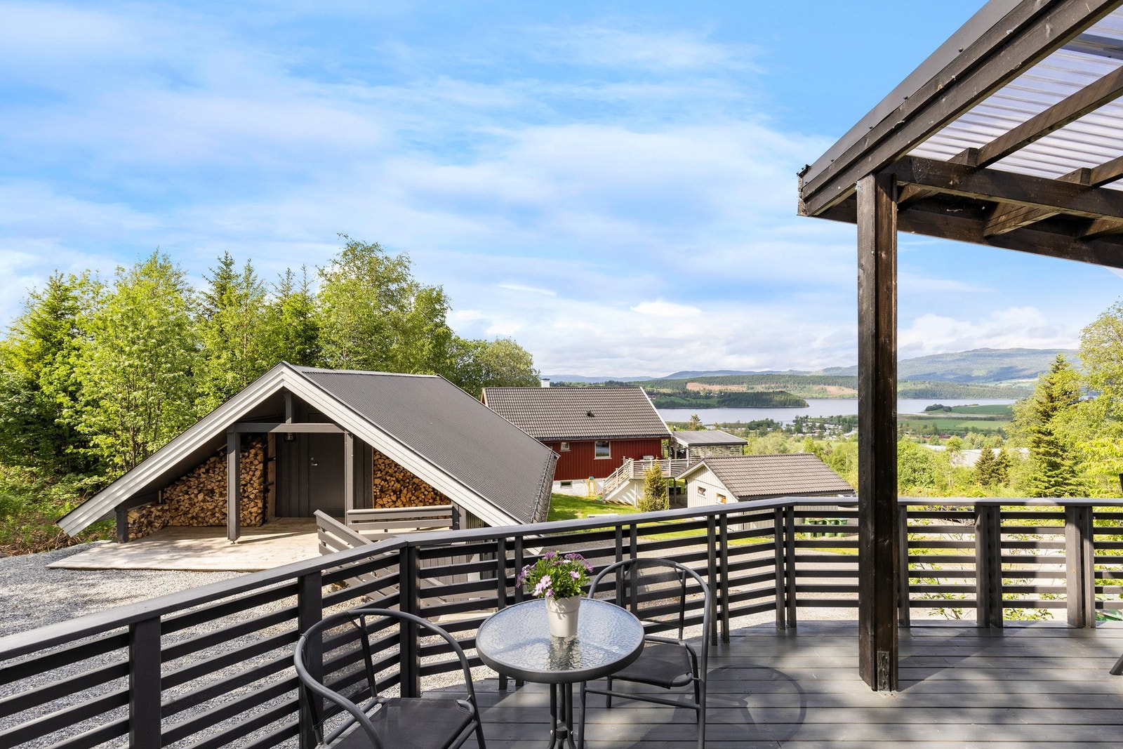 Klatrehall med aktiv klatreklubb i umiddelbar nærhet. Galleribilde