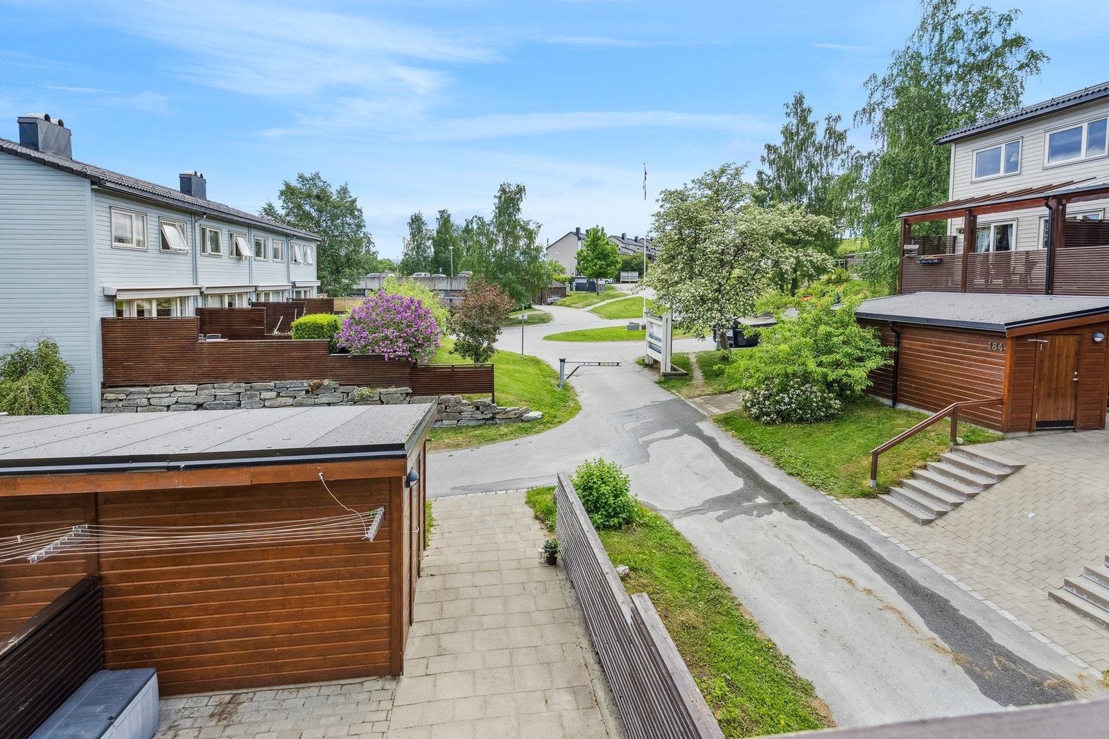 Rekkehuset ligger i et barnevennlig område. Galleribilde