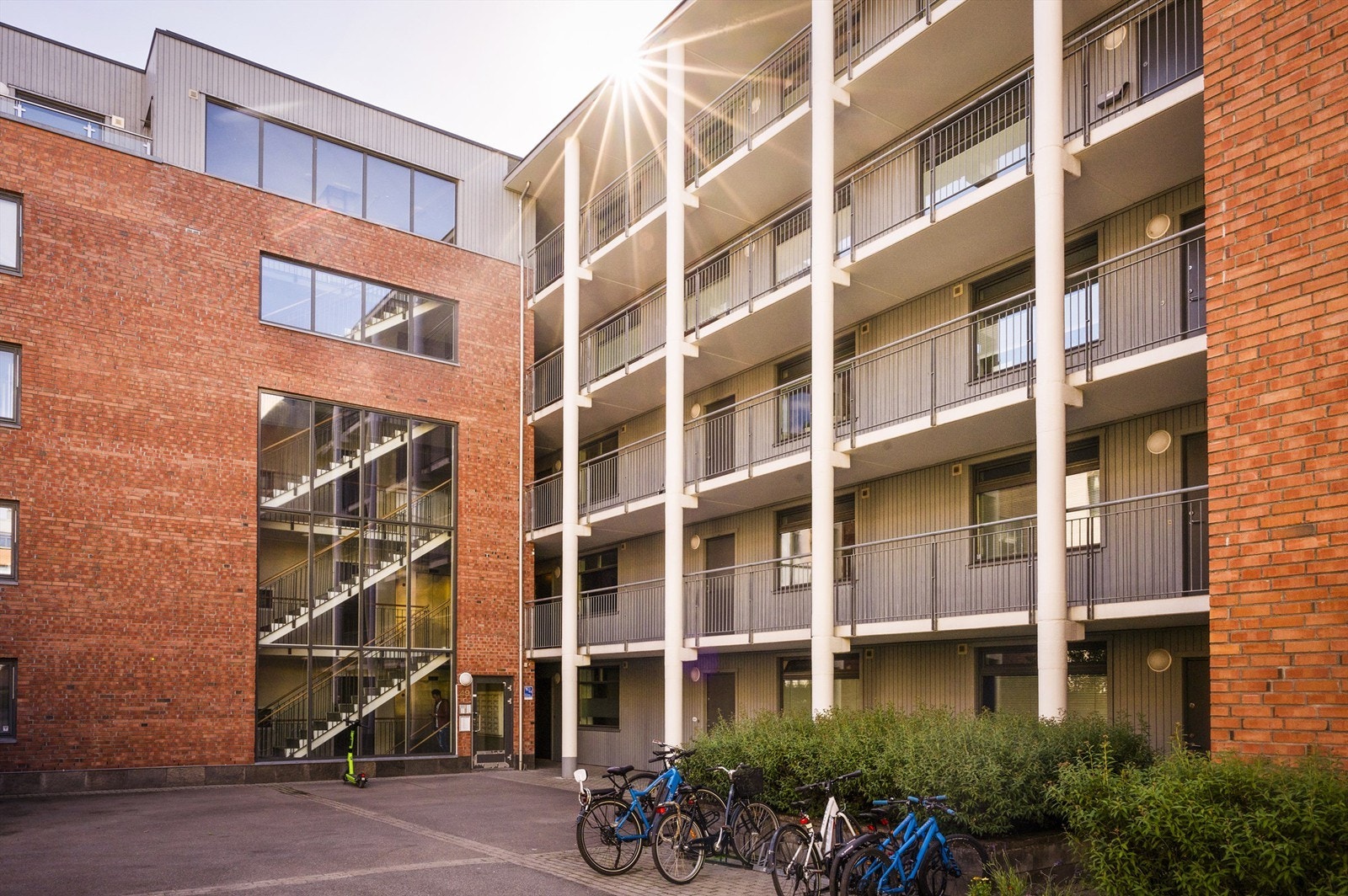 Fasade sett fra bakgården. Galleribilde