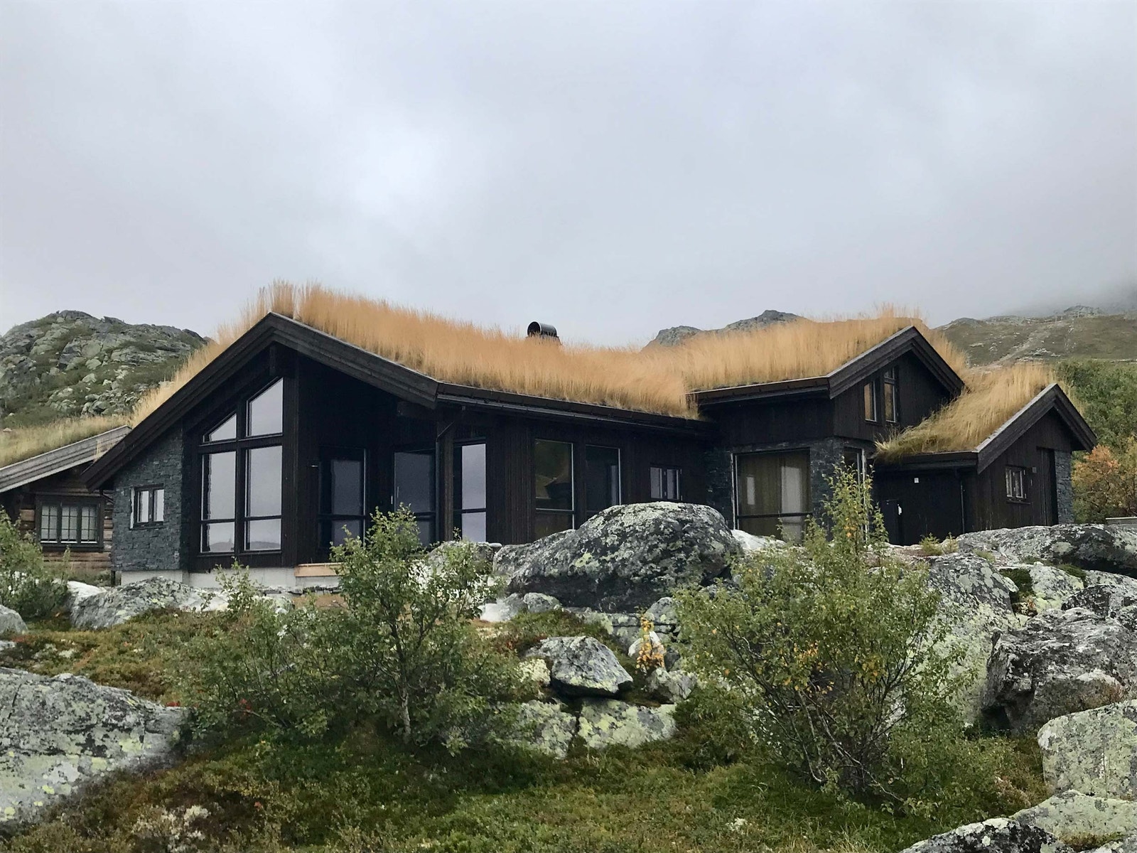 Eksempel på kundetilpasset Skogfiol hytte Galleribilde