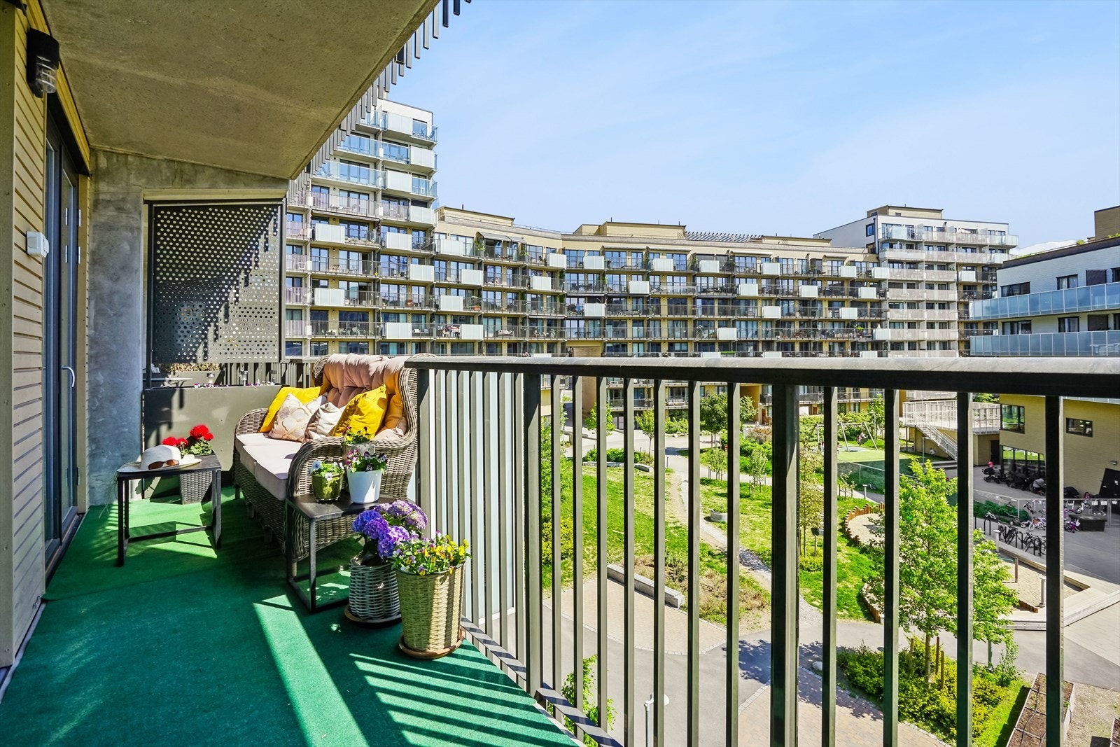 Balkongen er sydøstvendt og er på 10 m². Galleribilde