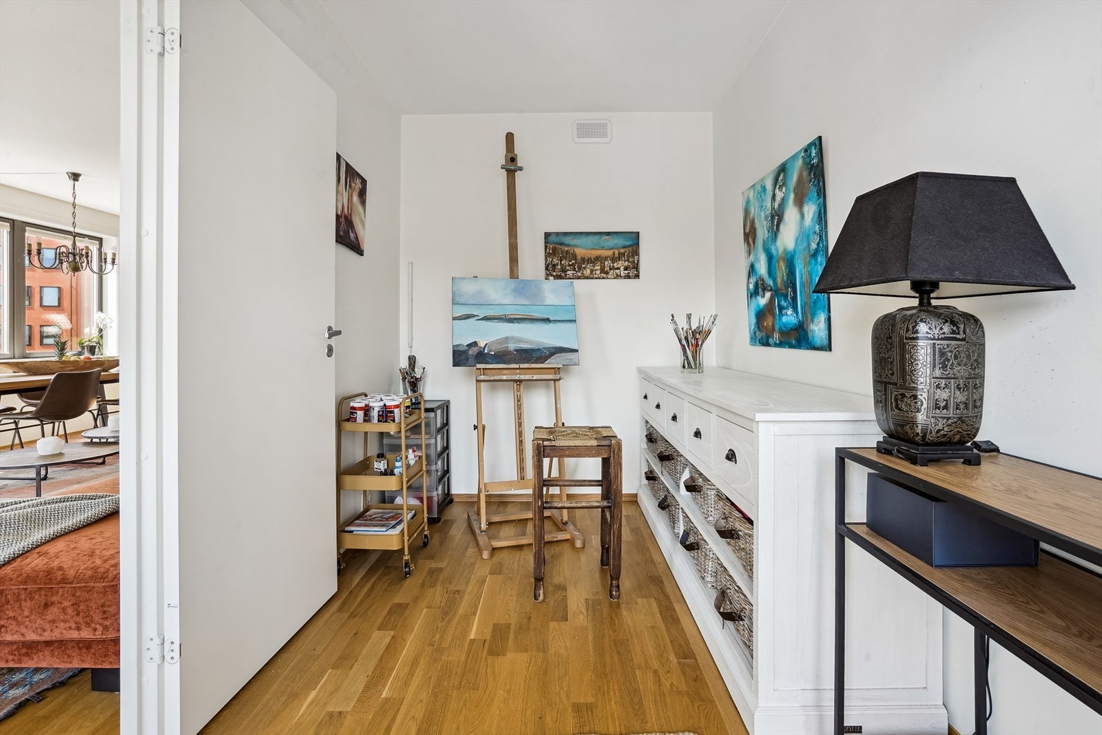 Soverom 3 blir i dag brukt som hobbyrom, men egner seg også godt som barnerom, gjesterom, kontor eller liknende. Galleribilde