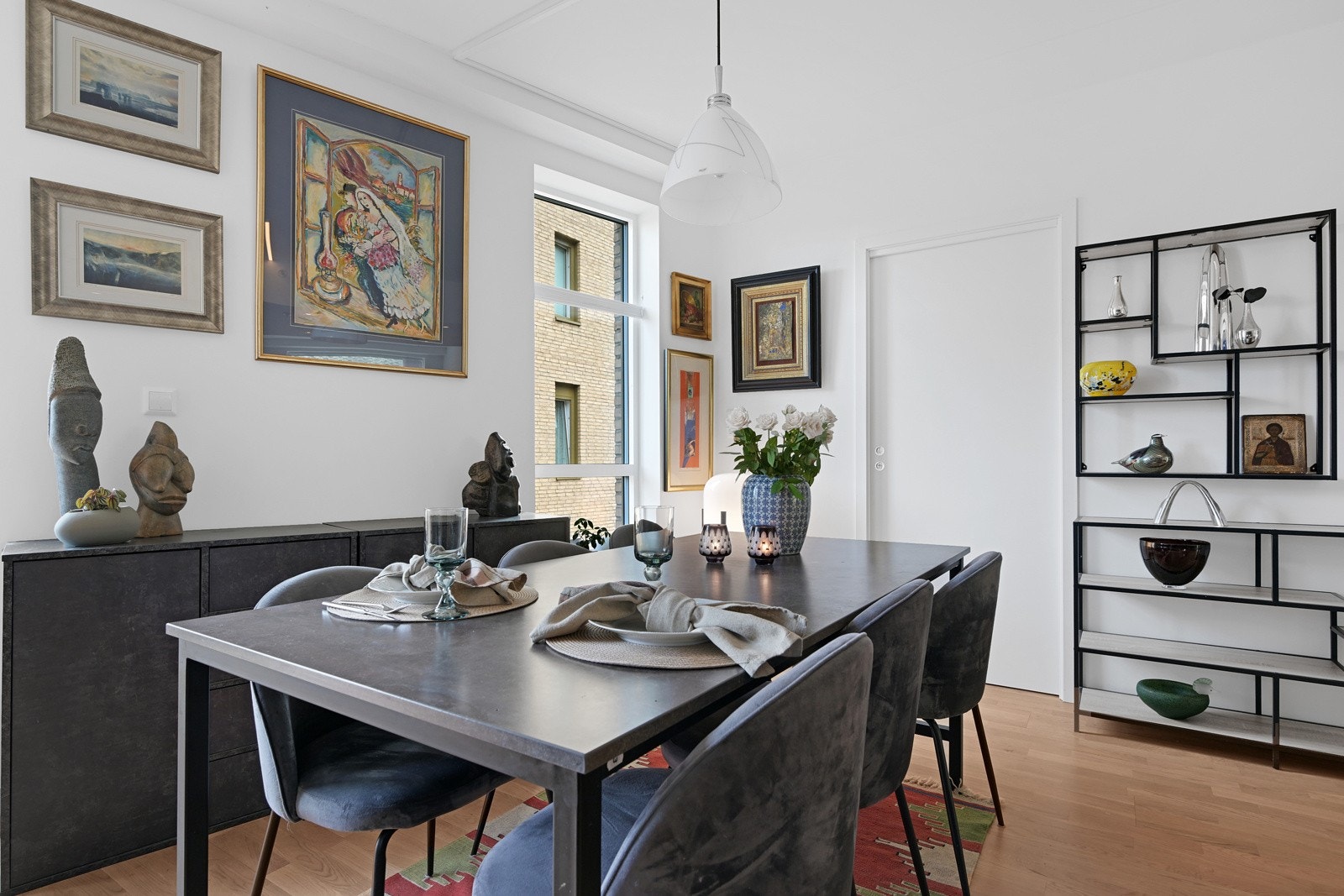 En fin plass til hverdag og fest Galleribilde