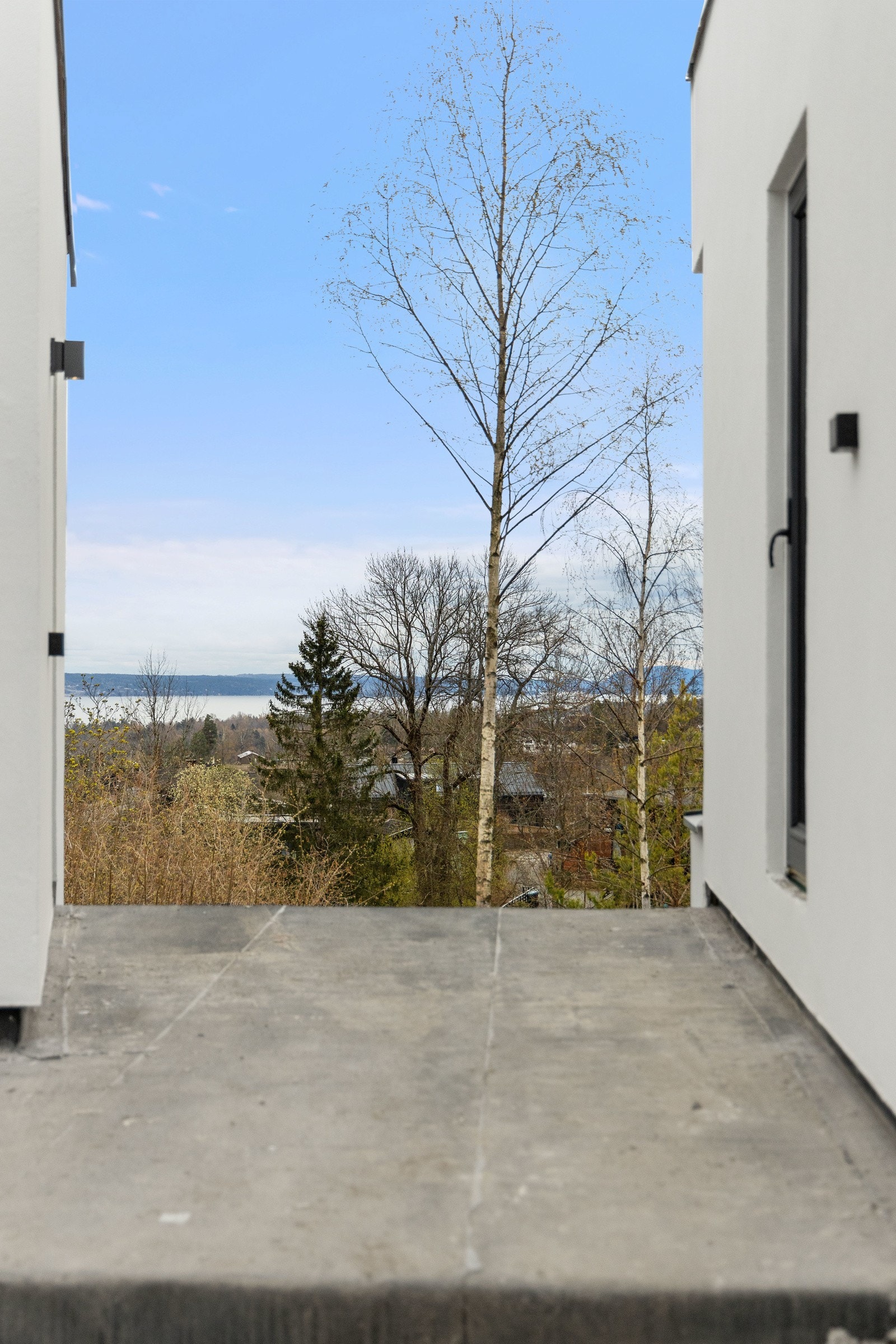 Terrasse med god plass til sittegruppe. Galleribilde