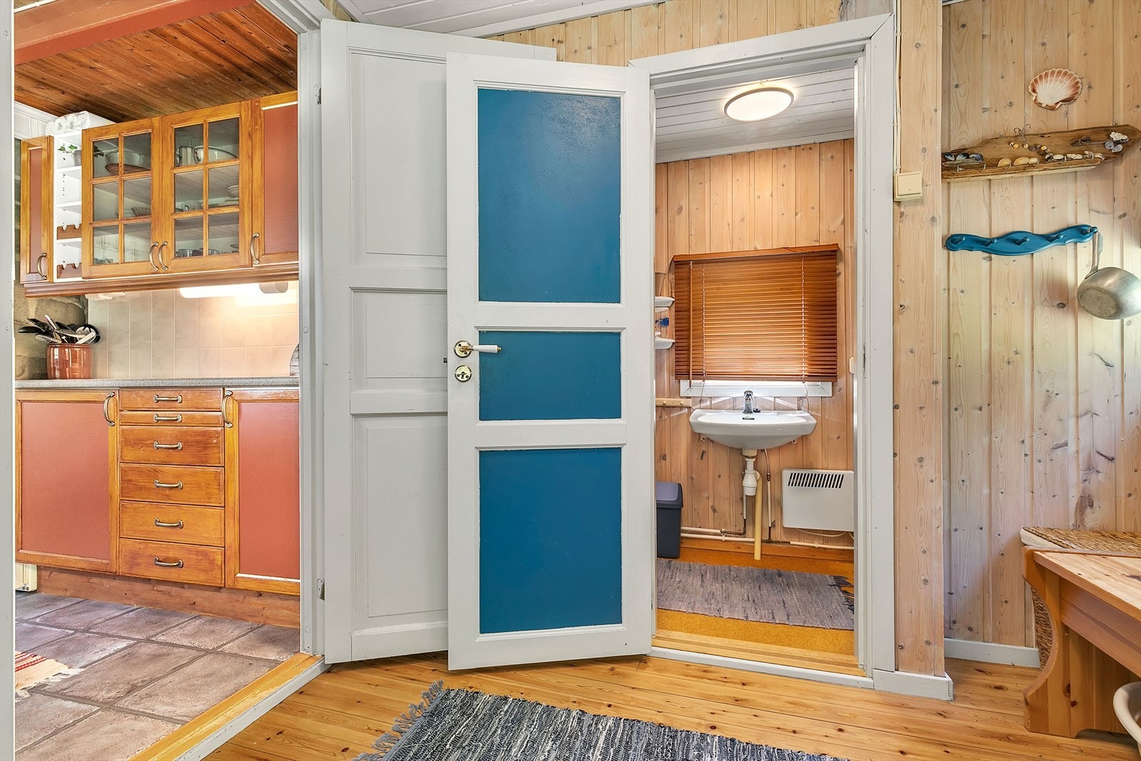 Gang med videre adkomst til kjøkken Galleribilde