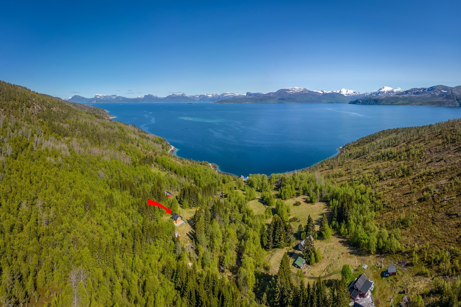 Beliggende i flotte omgivelser ved Tysfjorden! Galleribilde