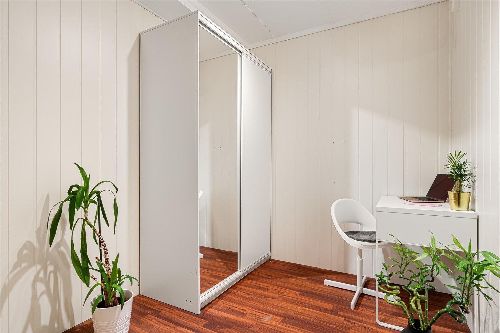Innvendig bod på 5,40 m². Galleribilde