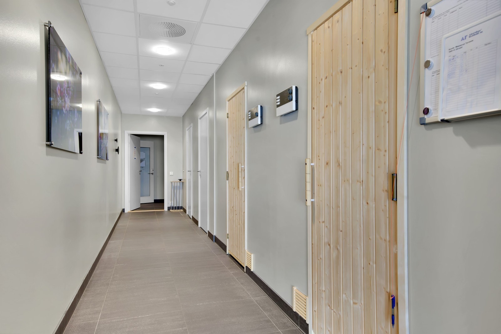 2 stk badstuer som kan som kan bookes etter en lang skitur Galleribilde