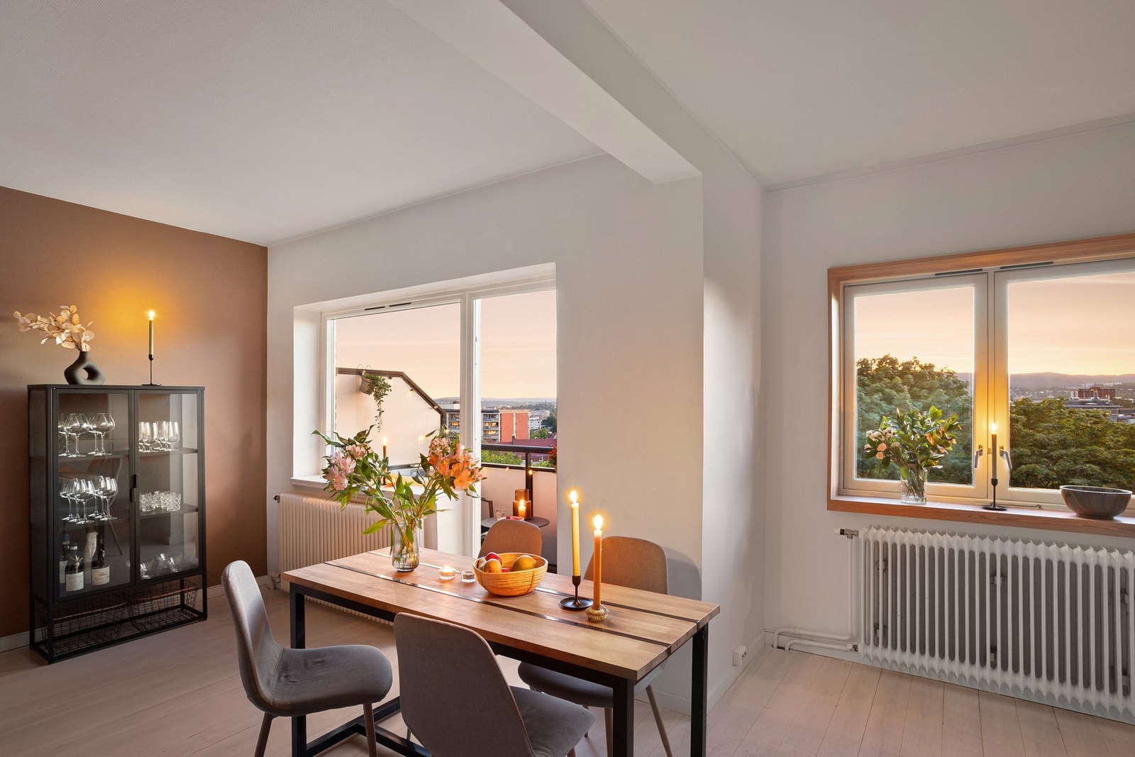 Leiligheten har nydelige lysforhold Galleribilde