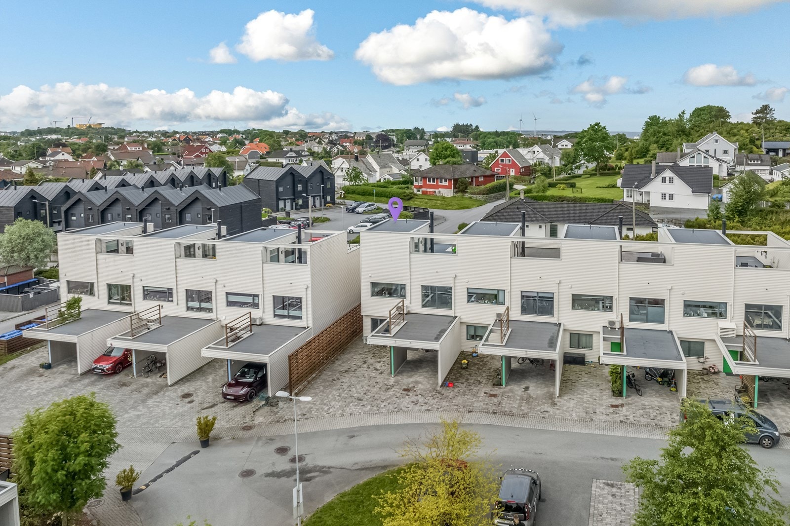 Belegningsstein i innkjørsel og carport Galleribilde