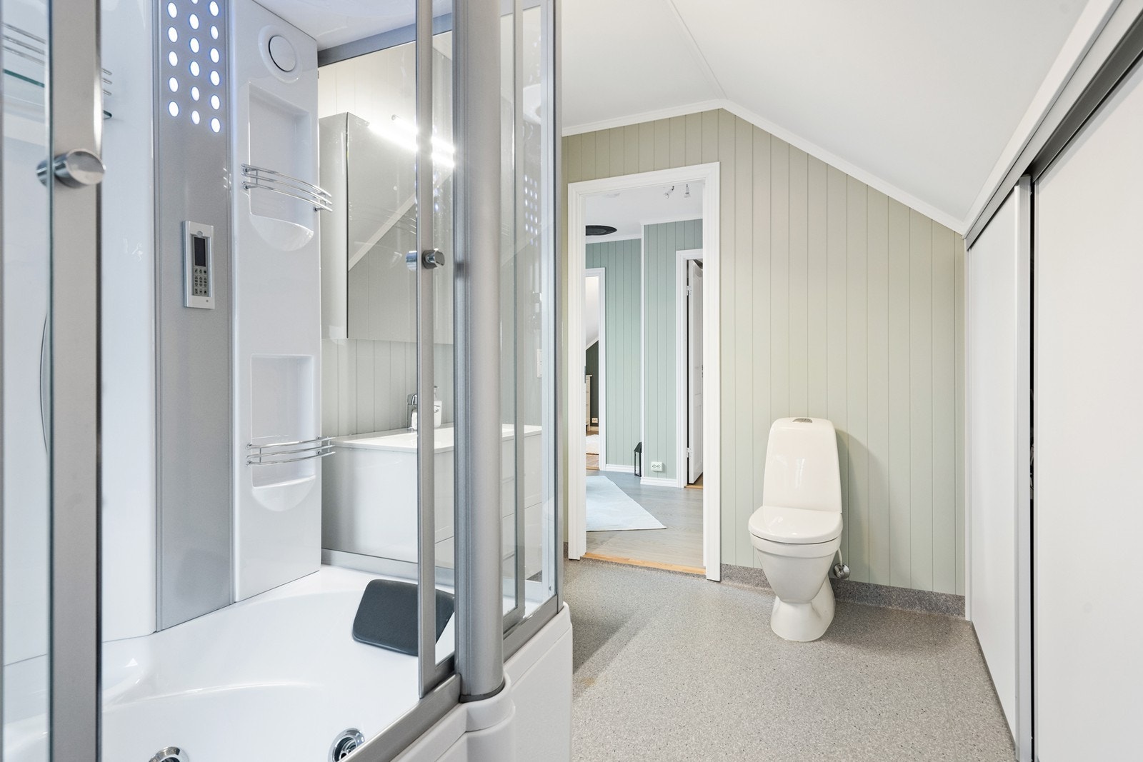 Badet i 2. etg. Galleribilde