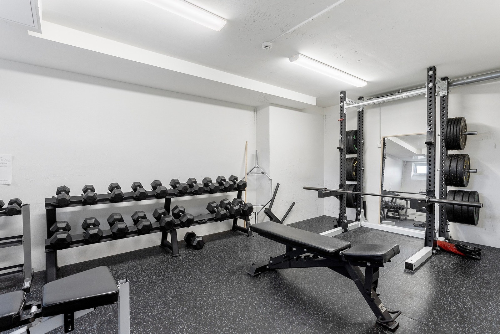 Borettslaget har trimrom med et utvalg treningsapparater. Alle borettslagets beboere er hjertelig velkommen til å benytte seg av trimrommet mot en lav årskontingent (kr. 750). Galleribilde