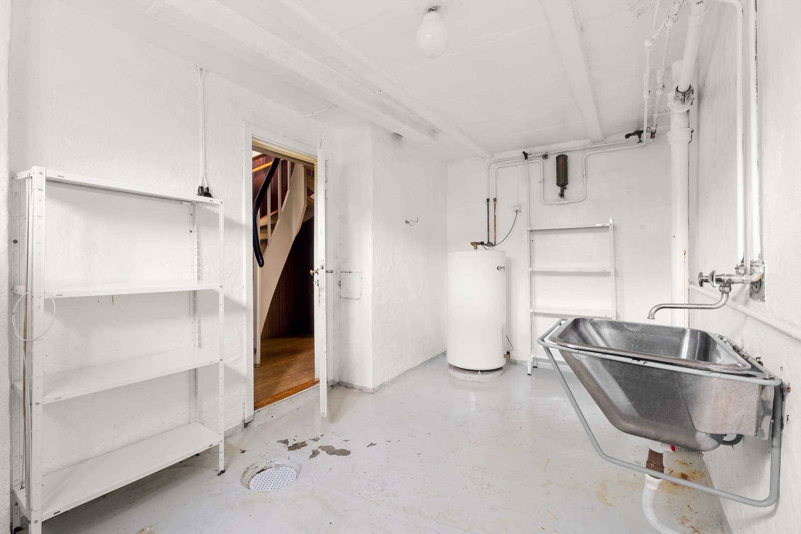 Vaskerom Galleribilde