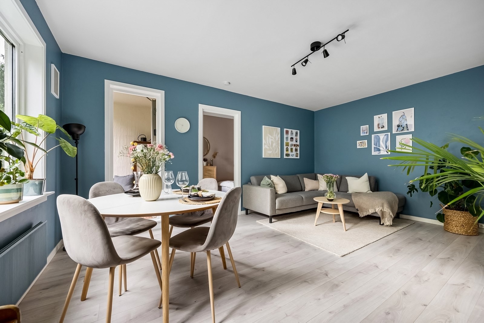 Fyring, kabel-TV og internett er inkludert i fellesutgiftene Galleribilde