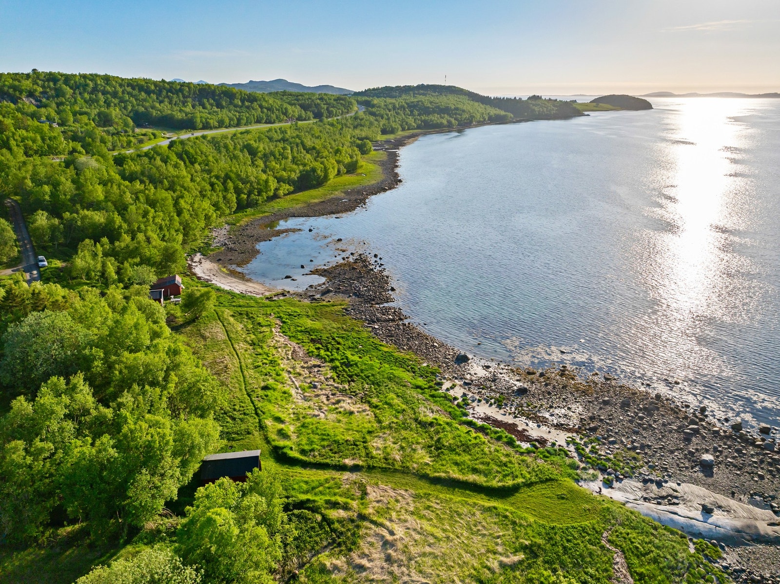 Saltstraumen er kjent for å være et fiskeeldorado, med rike forekomster av både torsk, sei, kveite, breiflabb og steinbit. Galleribilde