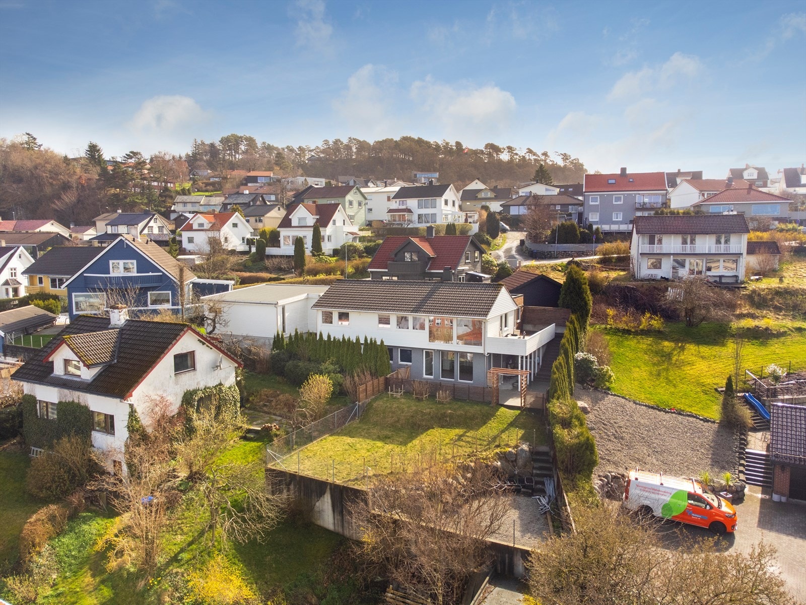 Fasade - solrike uteplasser Galleribilde