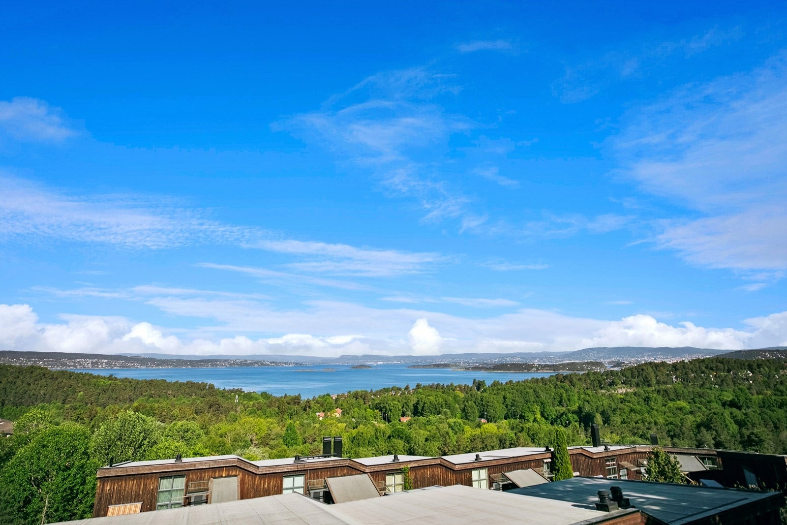 Nydelig utsikt fra privat terrasse. Galleribilde